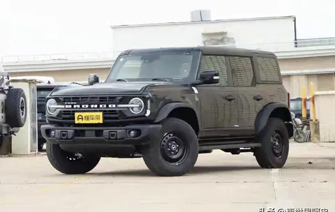 钛7卖疯了，旅行者普拉多跌出前十，方盒子SUV变天了。