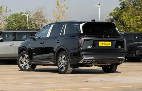 29.08万起，续航升级还降价？新款红旗HS7 PHEV到底值不值